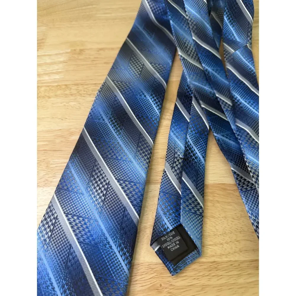 Van Heusen Silk Blend Men's Neck Tie Blue, Black & Silver Striped JL